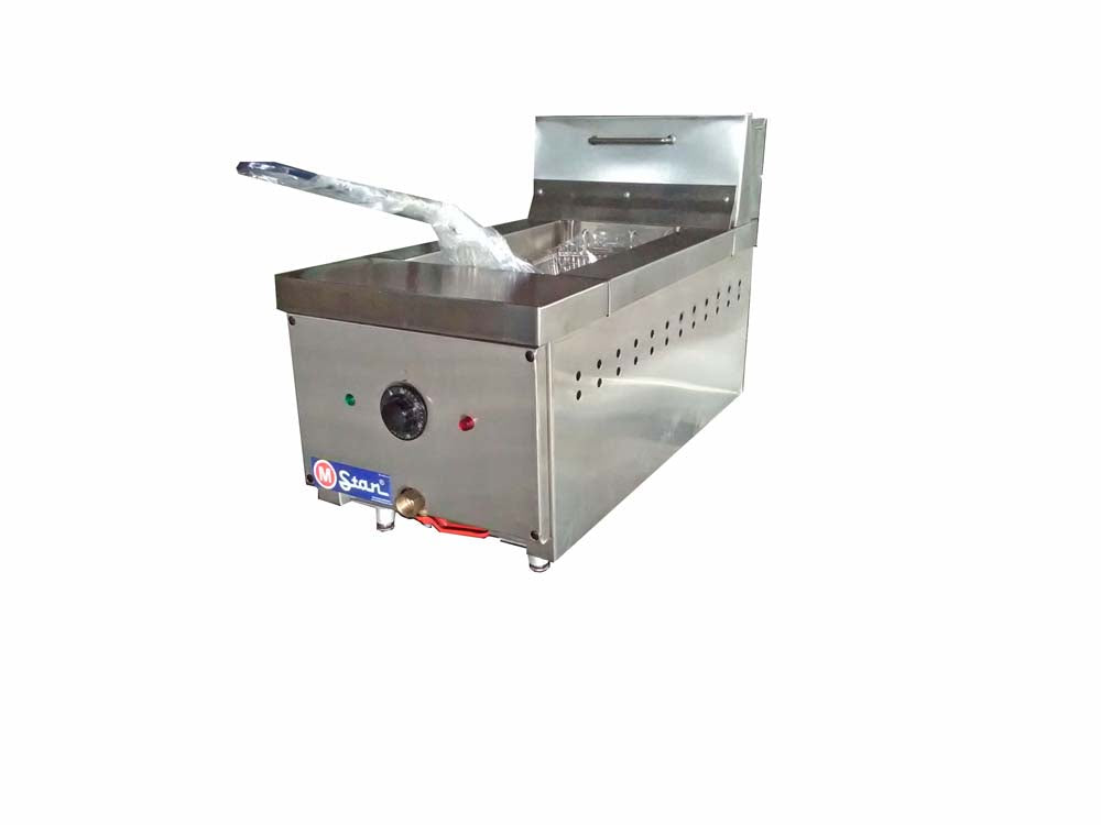 Electric fryer with 1 basket and 9 liters of oil for counter top use