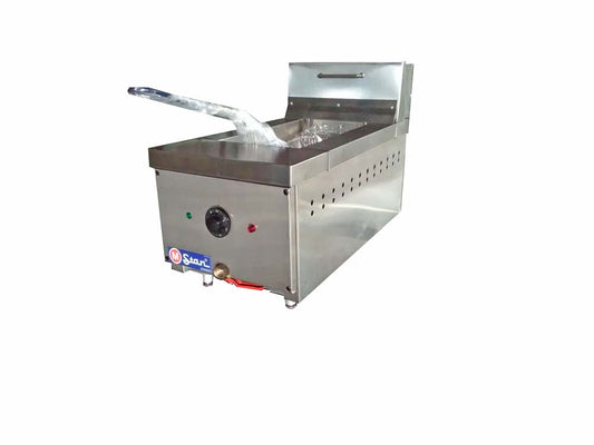 Electric fryer with 1 basket and 9 liters of oil for counter top use